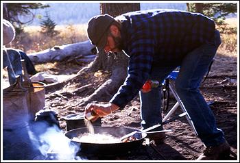 Camping vid Slough Creek. Kenneth Einars 2003 ©
