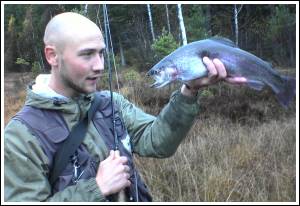 Fångst av regnbåge. Foto: Magnus Karlsson © 2005